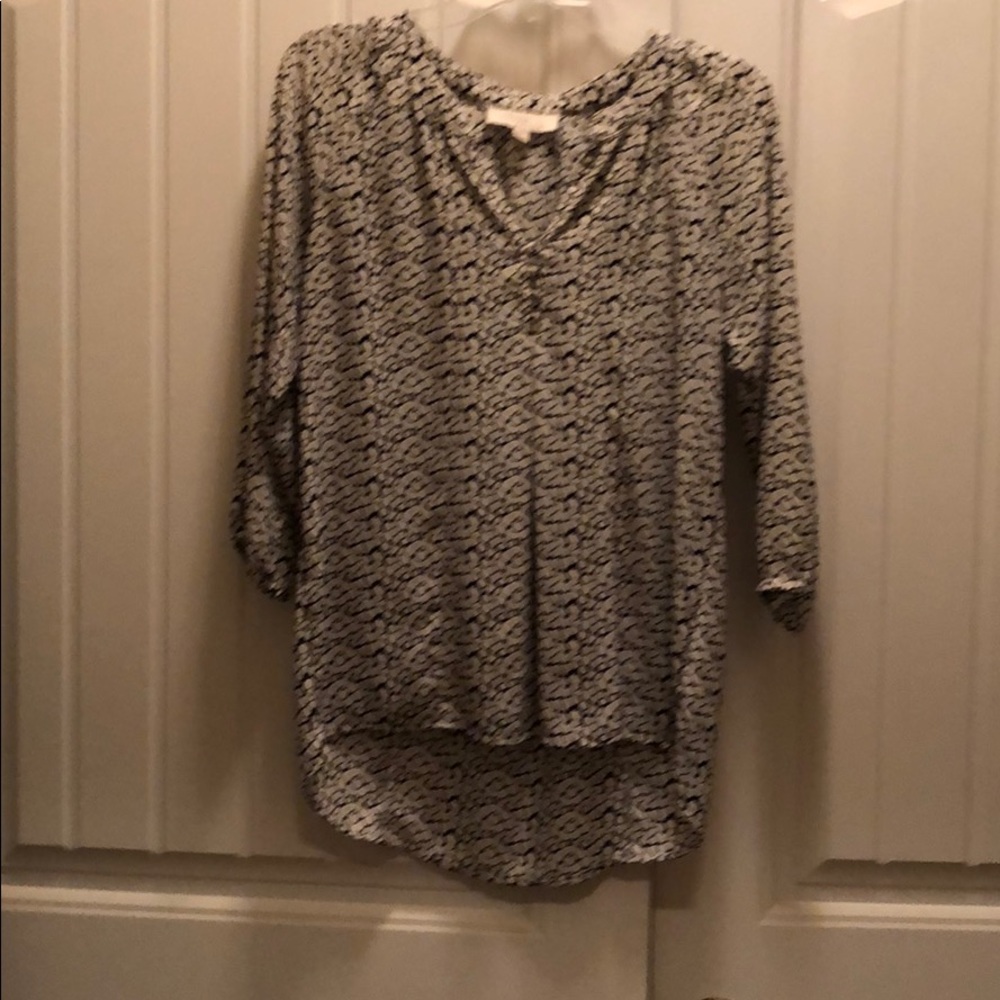 Black & white 3/4 length sleeves